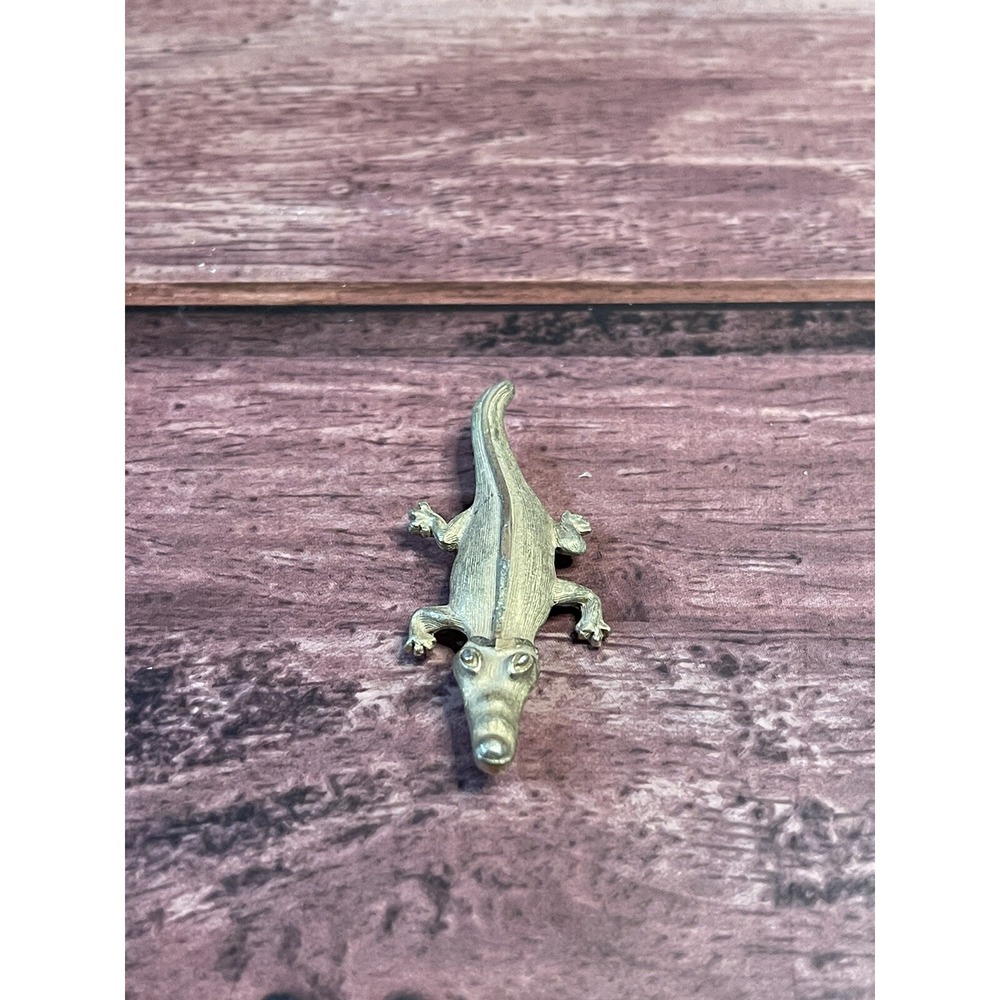 Gold Metal Pin Gator
